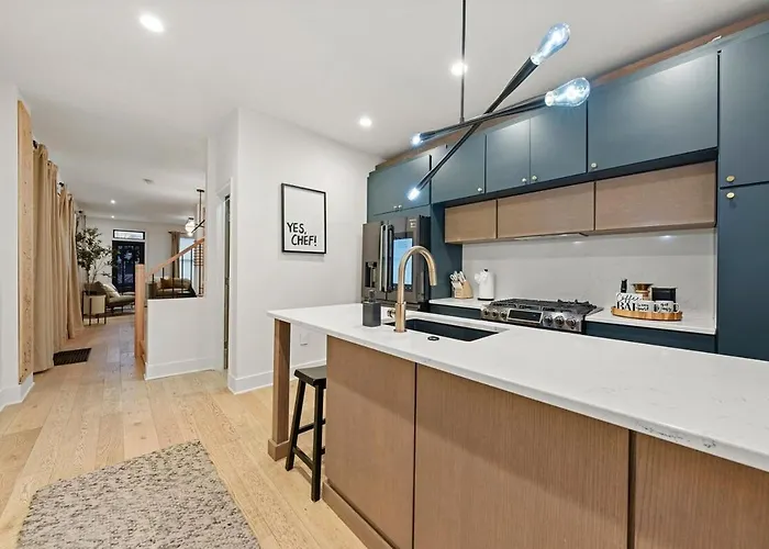 Modern Manor Gv Columbus